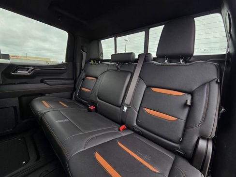 Used 2024 GMC Sierra 1500 AT4 w/ Technology Package image 25