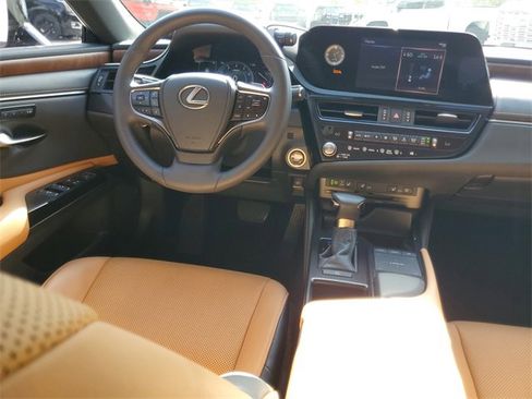Used 2022 Lexus ES 350 w/ Premium Package image 15
