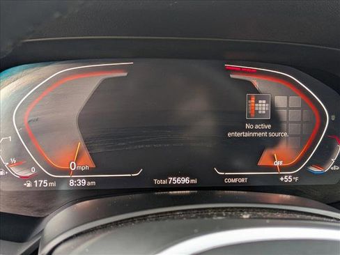 Used 2019 BMW X5 xDrive50i w/ M Sport Package image 11