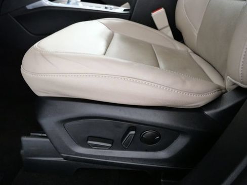 Used 2023 Ford Explorer Limited w/ Limited Technology Package AWD/4WD image 17
