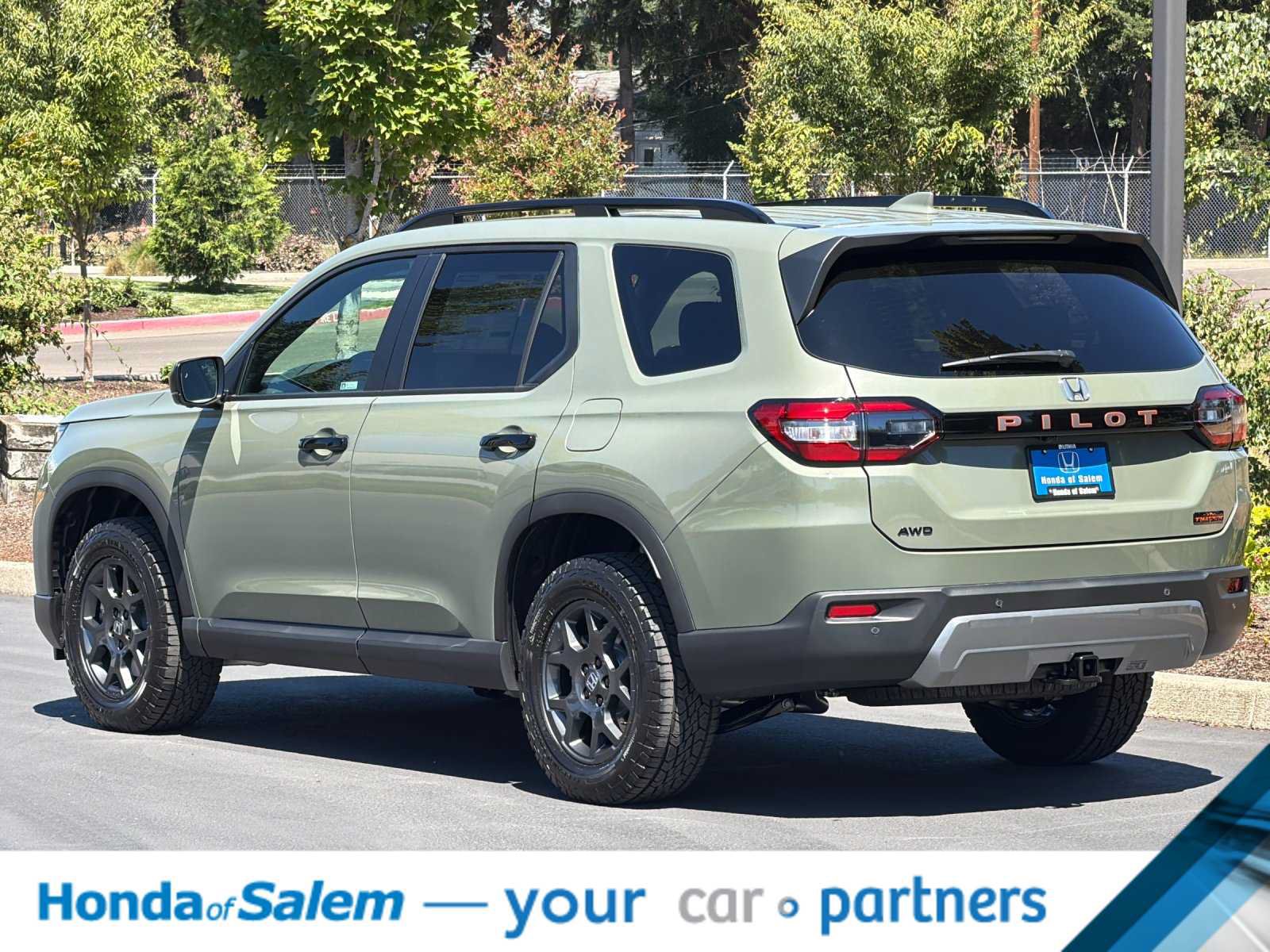 New 2026 Honda Pilot TrailSport image 6