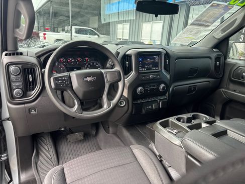 Used 2023 Chevrolet Silverado 1500 Custom Trail Boss AWD/4WD image 12