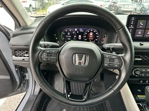 Used 2025 Honda Accord EX-L image 21