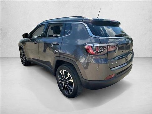 Used 2022 Jeep Compass Limited image 7