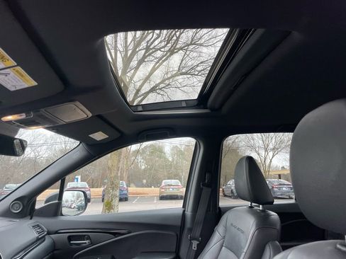 Certified 2023 Honda Ridgeline Black Edition image 30