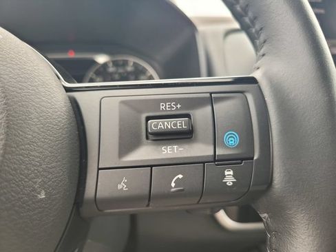 Used 2023 Nissan Rogue SL FWD image 27