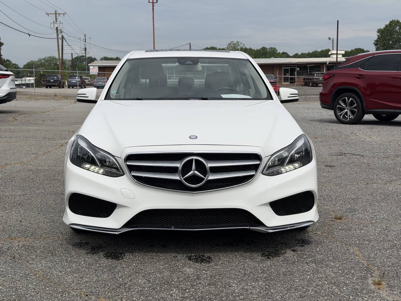 Used 2016 Mercedes-Benz E 350 Sedan image 2