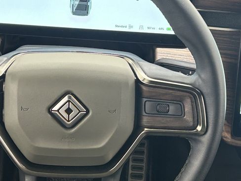 Used 2023 Rivian R1S Adventure image 15