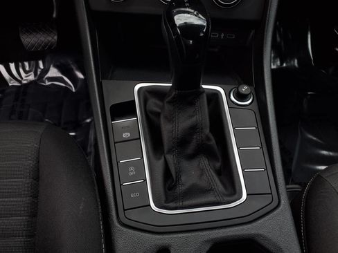 Certified 2023 Volkswagen Jetta S FWD image 15