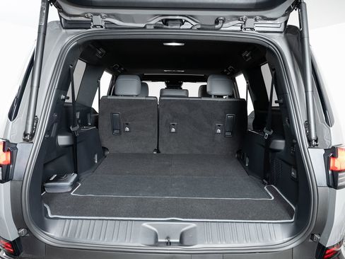 Used 2025 Lexus GX 550 image 20