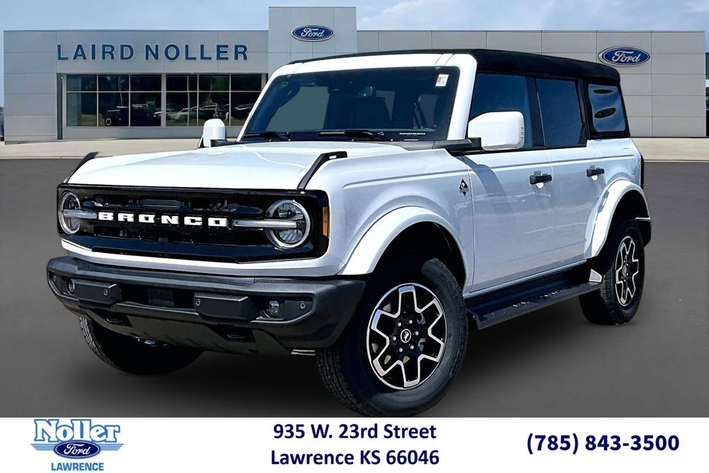 New 2026 Ford Bronco Outer Banks AWD/4WD image 1