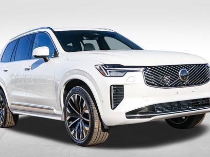 New 2026 Volvo XC90 T8 Plus w/ Protection Package Premier