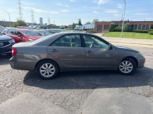 Used 2004 Toyota Camry SE FWD image 7
