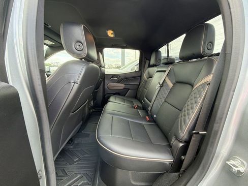 Certified 2024 GMC Canyon Denali image 12