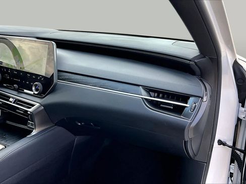 Used 2025 Lexus RX 350 Premium w/ Accessory Package (Z1) FWD image 19
