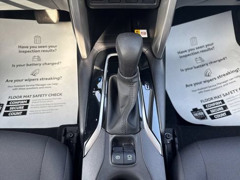 Certified 2022 Toyota Corolla Cross LE FWD image 25