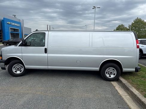 Used 2019 GMC Savana 2500 Extended w/ Enhanced Convenience Package RWD image 7