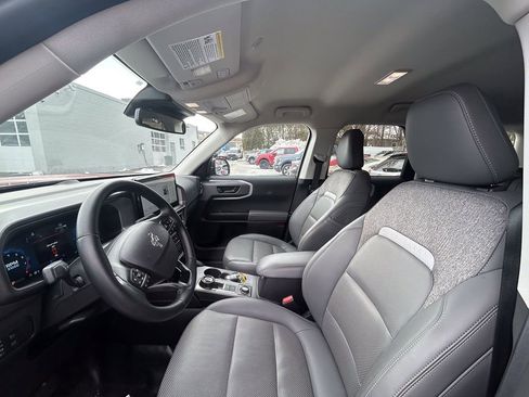 Used 2025 Ford Bronco Sport Badlands image 14