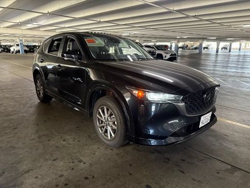 Used 2025 MAZDA CX-5 AWD 2.5 S w/ Preferred Package image 3