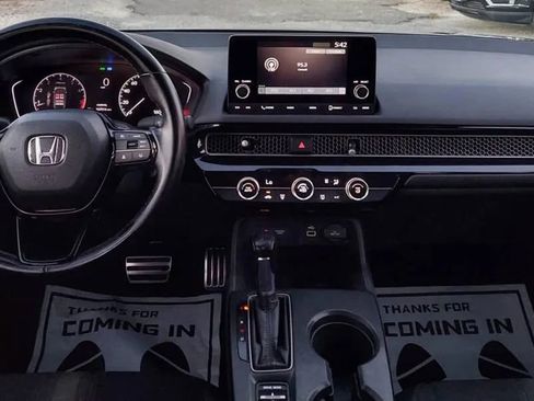Used 2022 Honda Civic Sport image 12