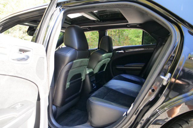 Used 2012 Chrysler 300 SRT8 w/ 19-Premium Speaker Group RWD image 35