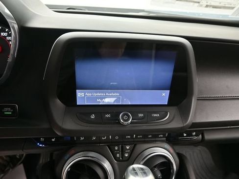 Used 2020 Chevrolet Camaro SS RWD image 30