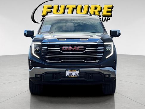 Used 2023 GMC Sierra 1500 SLT w/ SLT Premium Package AWD/4WD image 9