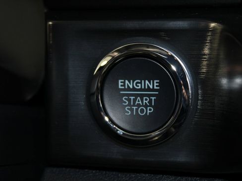 New 2026 Ford F250 Lariat w/ Black Appearance Package image 57