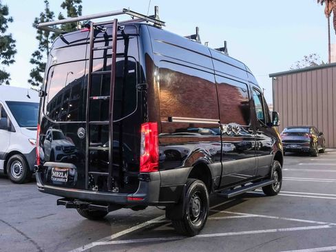 Used 2021 Mercedes-Benz Sprinter 2500 w/ Comfort Plus Package image 4