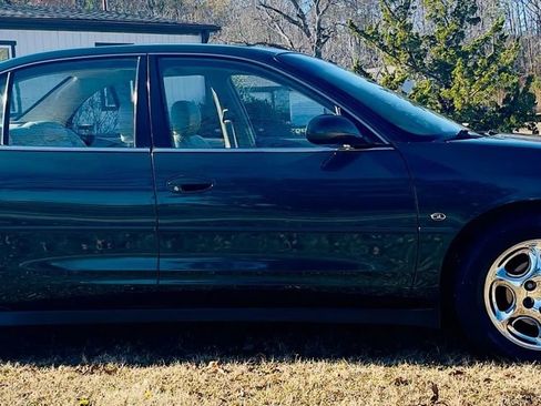 Used 1999 Oldsmobile Intrigue GL image 7