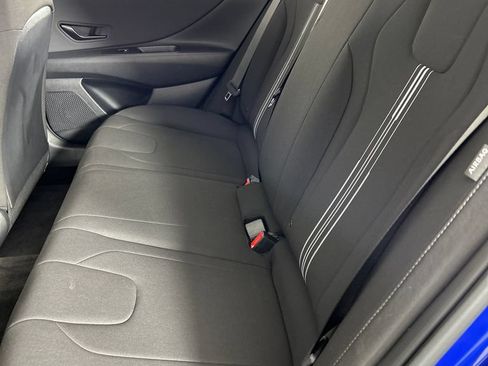 Certified 2025 Hyundai Elantra Sport FWD image 17