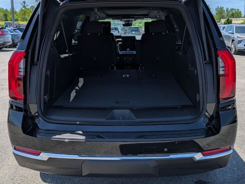 New 2026 GMC Yukon XL Elevation w/ Elevation Premium Package AWD/4WD image 10
