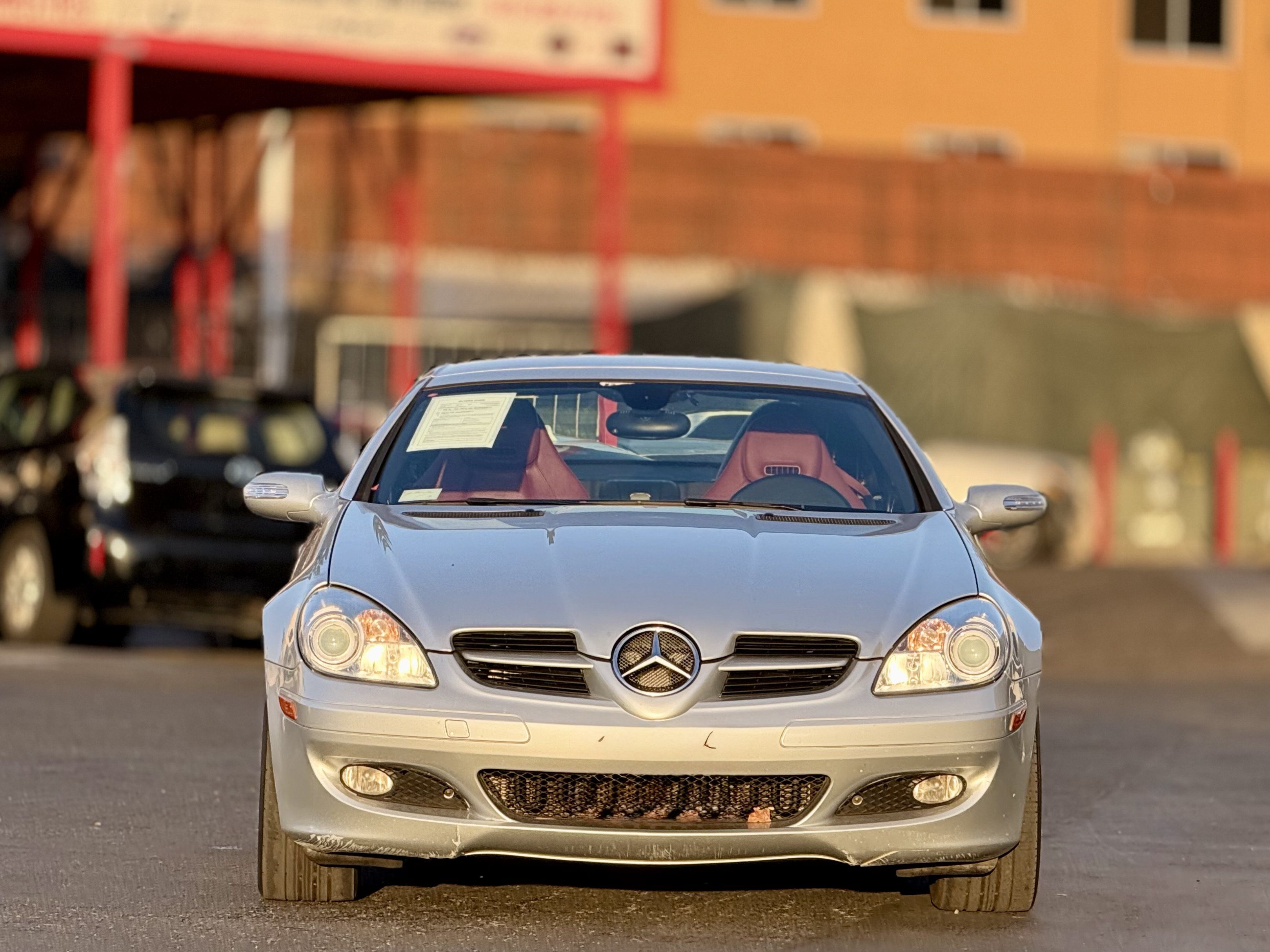 Used 2005 Mercedes-Benz SLK 350 w/ Premium Pkg image 2