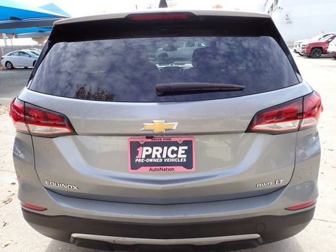 Used 2023 Chevrolet Equinox LT image 3