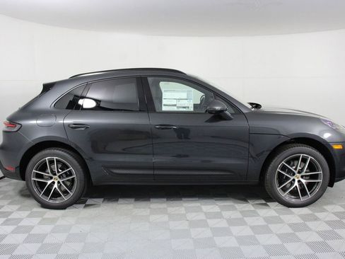 New 2026 Porsche Macan image 8