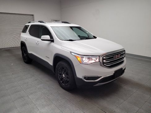 Used 2018 GMC Acadia SLT FWD image 13
