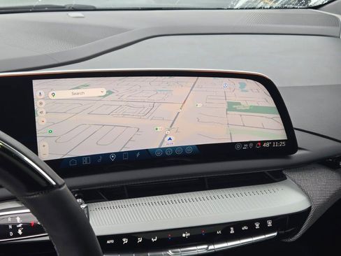 Used 2025 Cadillac Optiq Luxury 1 w/ LPO, Floor Liner Package image 26