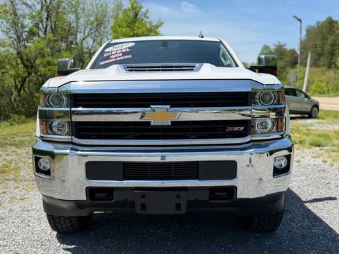 Used 2017 Chevrolet Silverado 2500 LTZ w/ Duramax Plus Package AWD/4WD image 2