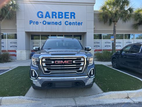 Used 2019 GMC Sierra 1500 SLT w/ SLT Premium Package image 2
