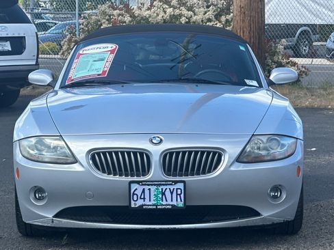 Used 2005 BMW Z4 3.0i RWD image 9