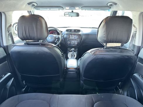 Used 2019 Kia Soul FWD image 23