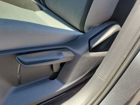 Used 2023 Volkswagen Taos S image 25