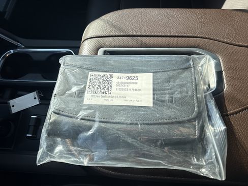 Used 2022 GMC Sierra 1500 Denali w/ Technology Package image 32