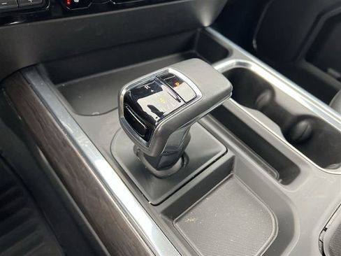 Certified 2022 Chevrolet Silverado 1500 LTZ image 26