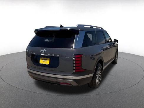 Used 2026 Hyundai Palisade SEL FWD image 14