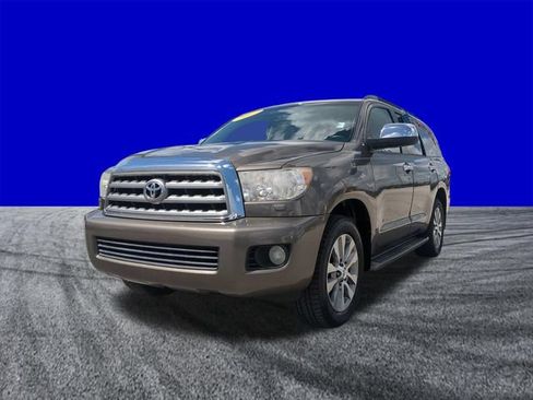 Used 2017 Toyota Sequoia Limited w/ Safety & Convenience Package RWD image 8