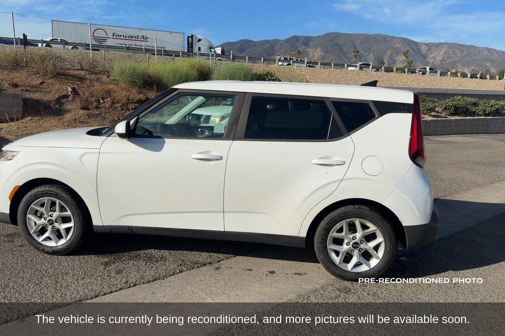 Used 2020 Kia Soul S FWD image 9