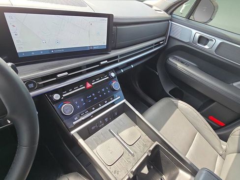 Certified 2024 Hyundai Santa Fe Limited AWD/4WD image 21