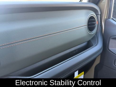 New 2026 Jeep Gladiator Mojave image 21