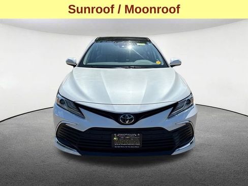 Used 2021 Toyota Camry XLE w/ Carpet Mat Package (TMS) AWD/4WD image 4